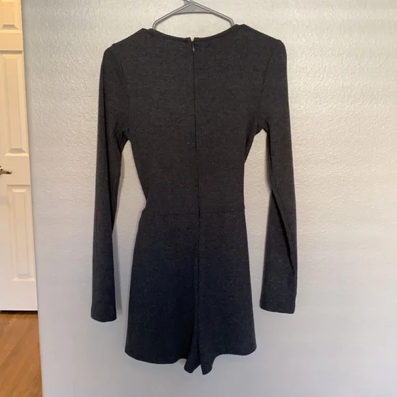 Urban Outfitters Romper - Picture 2 of 2